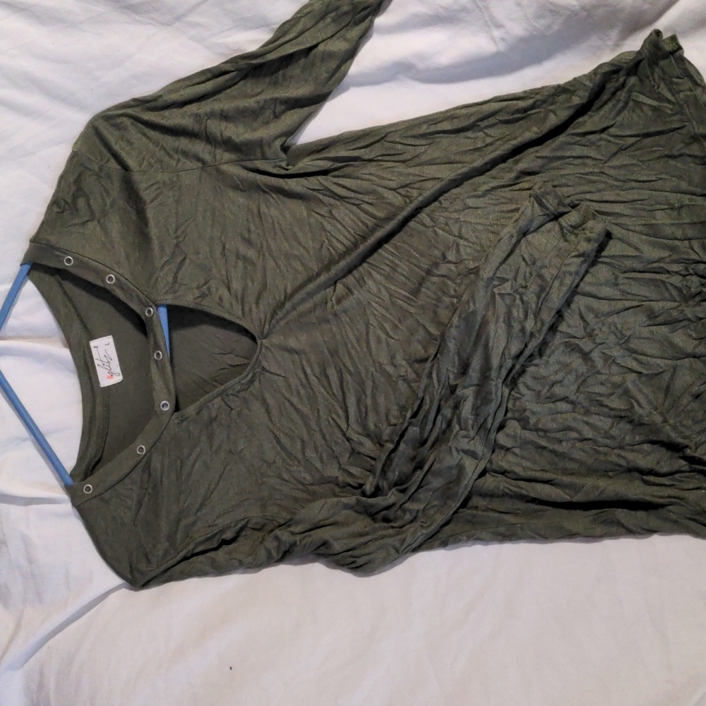 Women's olive green long sleeve shirt